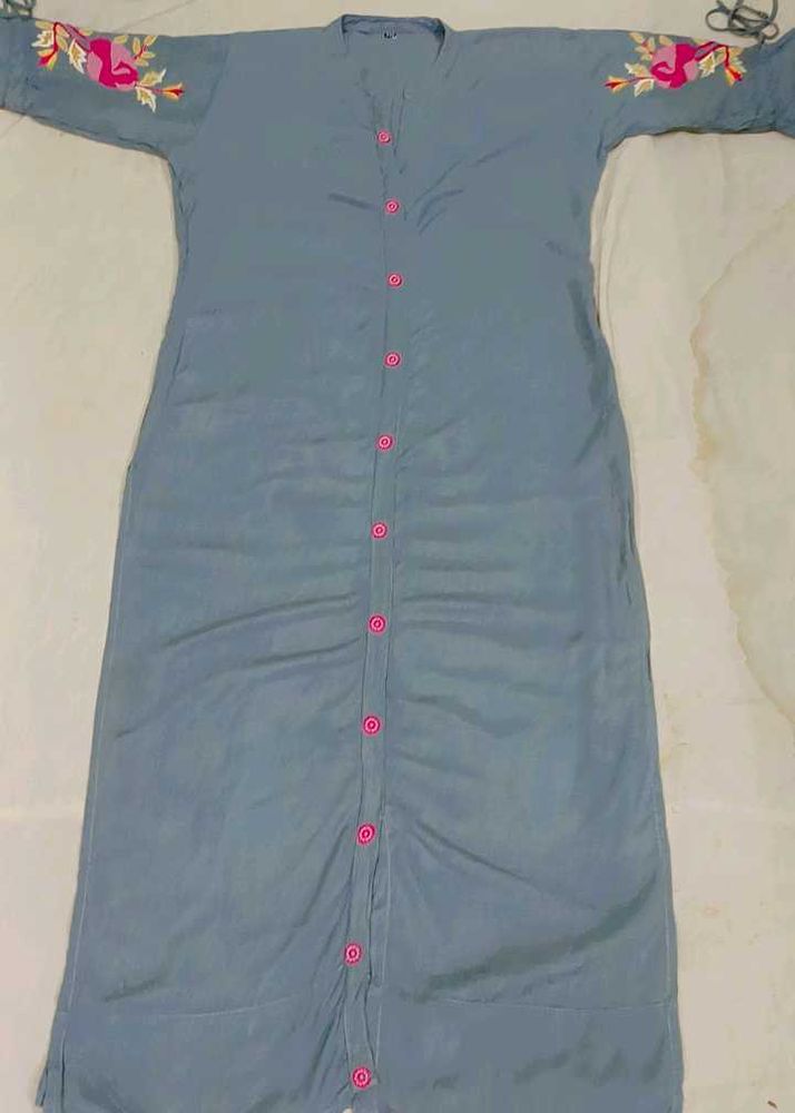 Beautiful Kurti Is Available