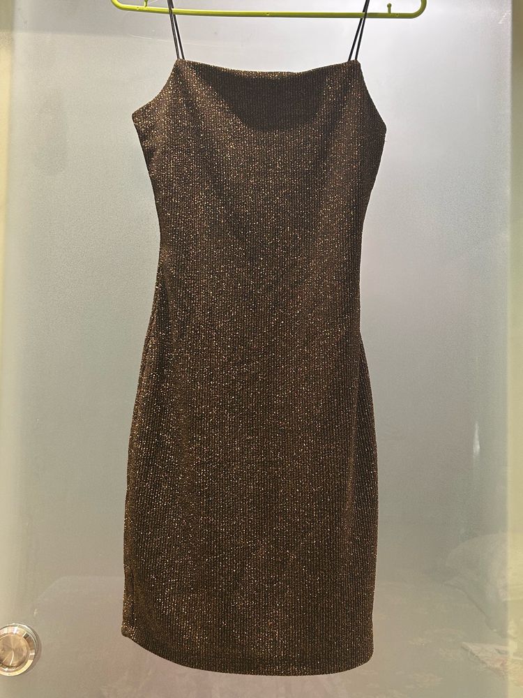 Ginger Black With Gold Crepe Fitted Minidress