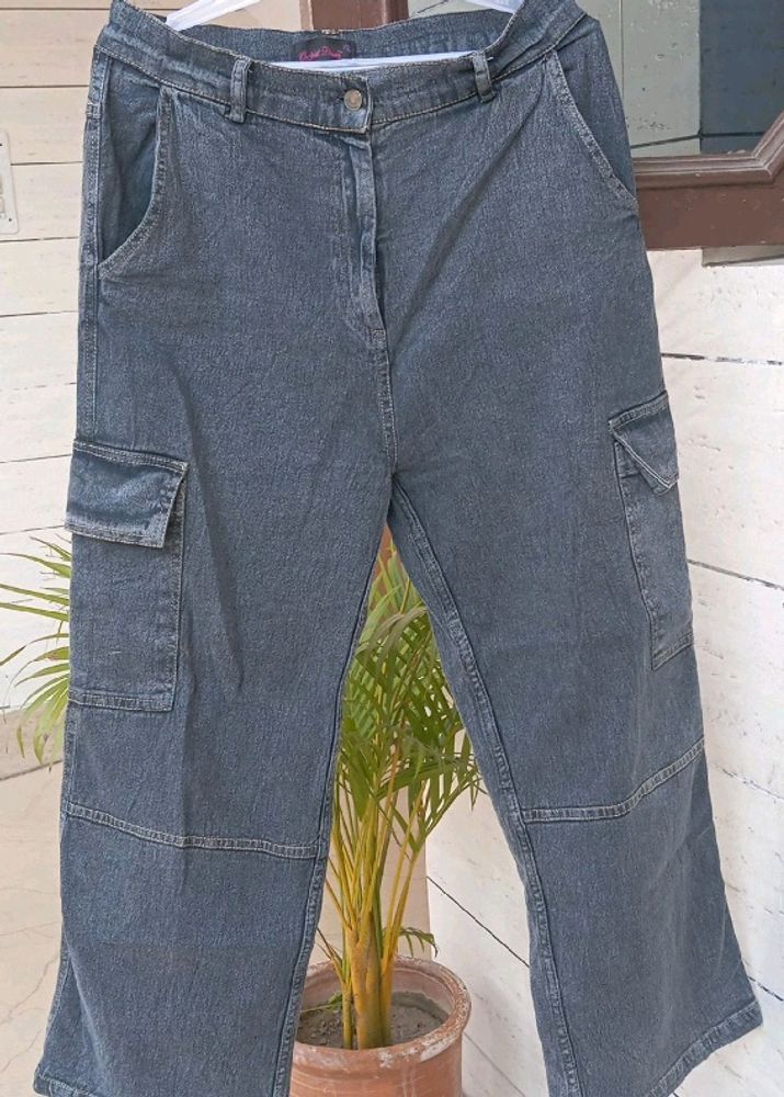 Cargo Jeans