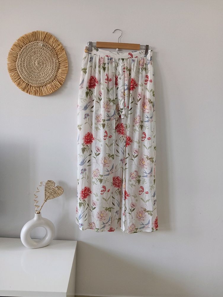 H&M Floral Printed Skort