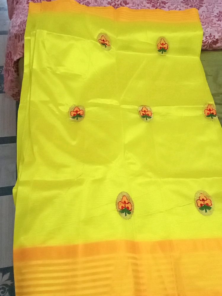 Yellow Khadi Saari