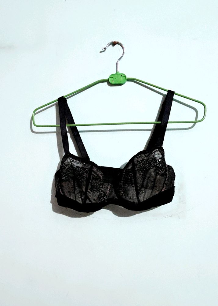 Designer Underwire Black Bra With Net