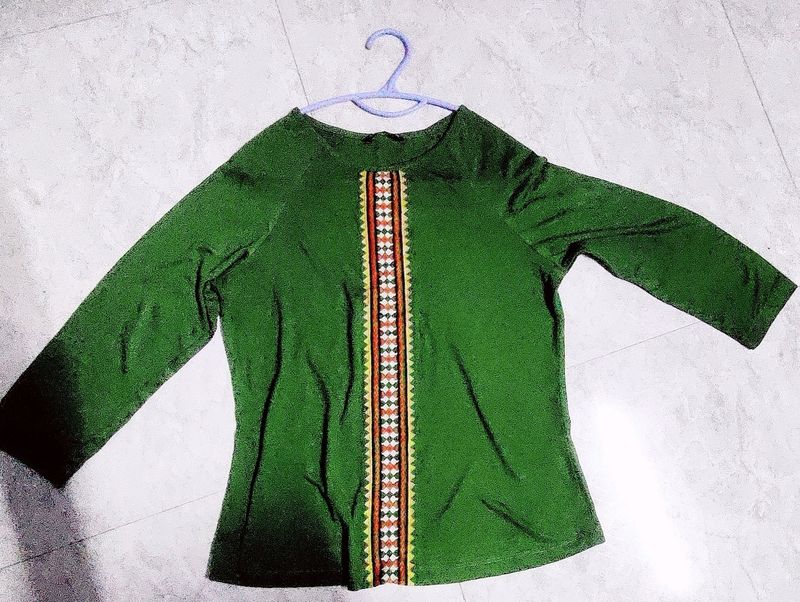 M Size Embroidery Top