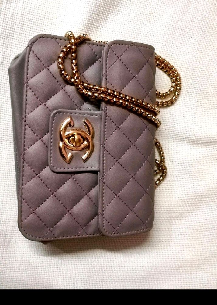 Gucci Symbol Sling Bag 🛍️