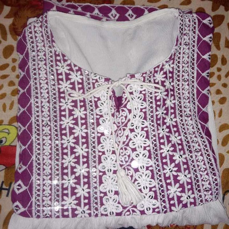 Traditional Tops