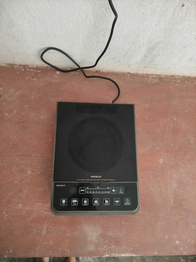 Havells  Insta Cook PT 1600-Watt Induction