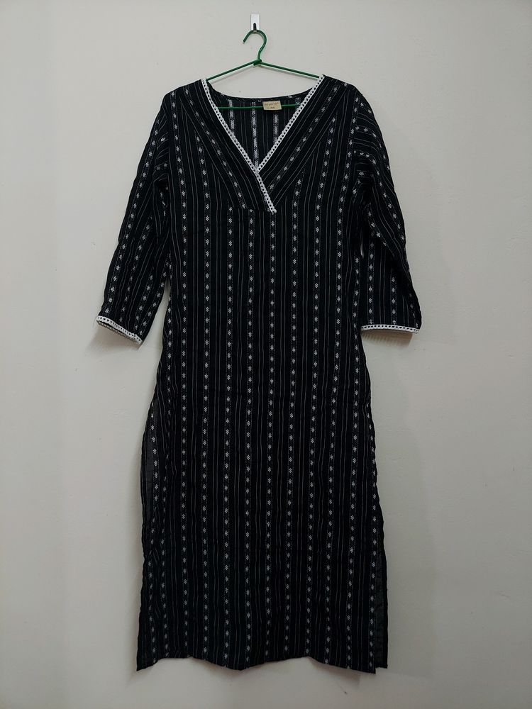 Black kurti