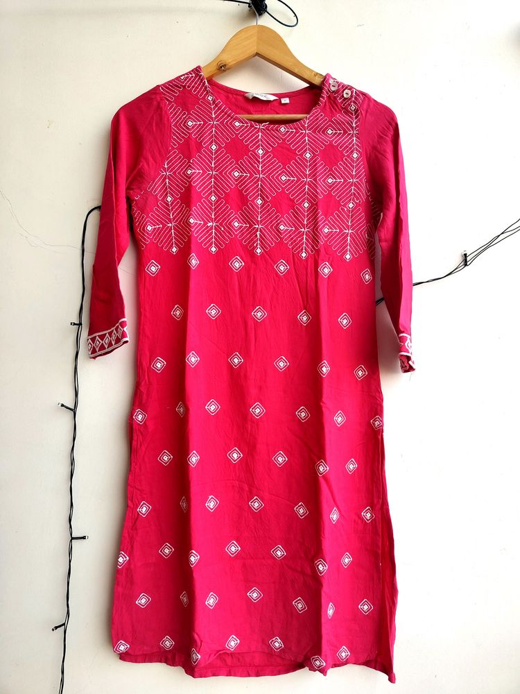 Beautiful Embroidered Pink Kurti (Women's)