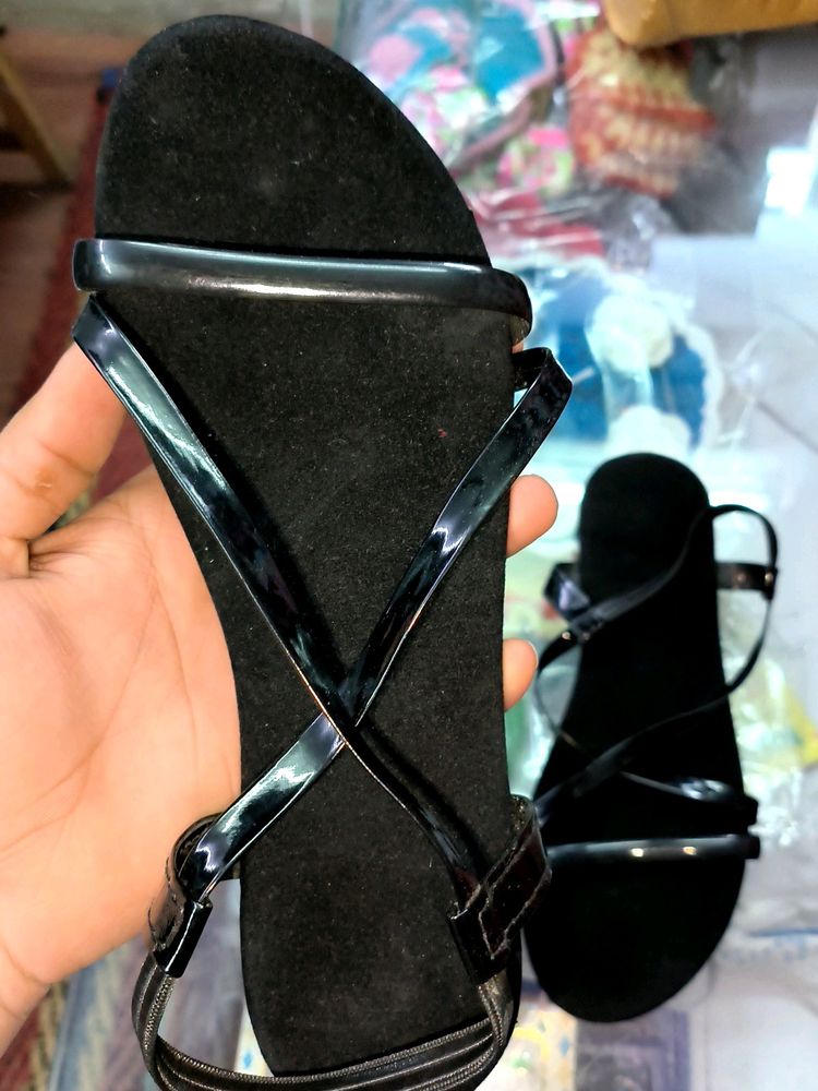 Flat open Sandal Black Size - 39