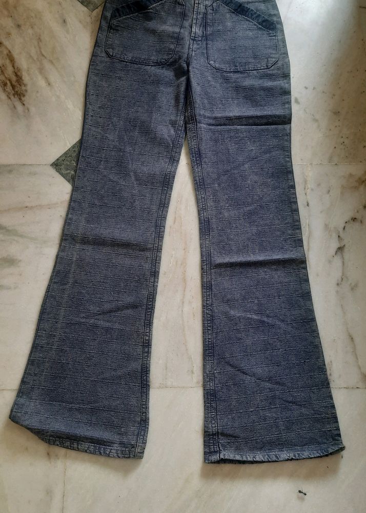 Bootcut Jeans