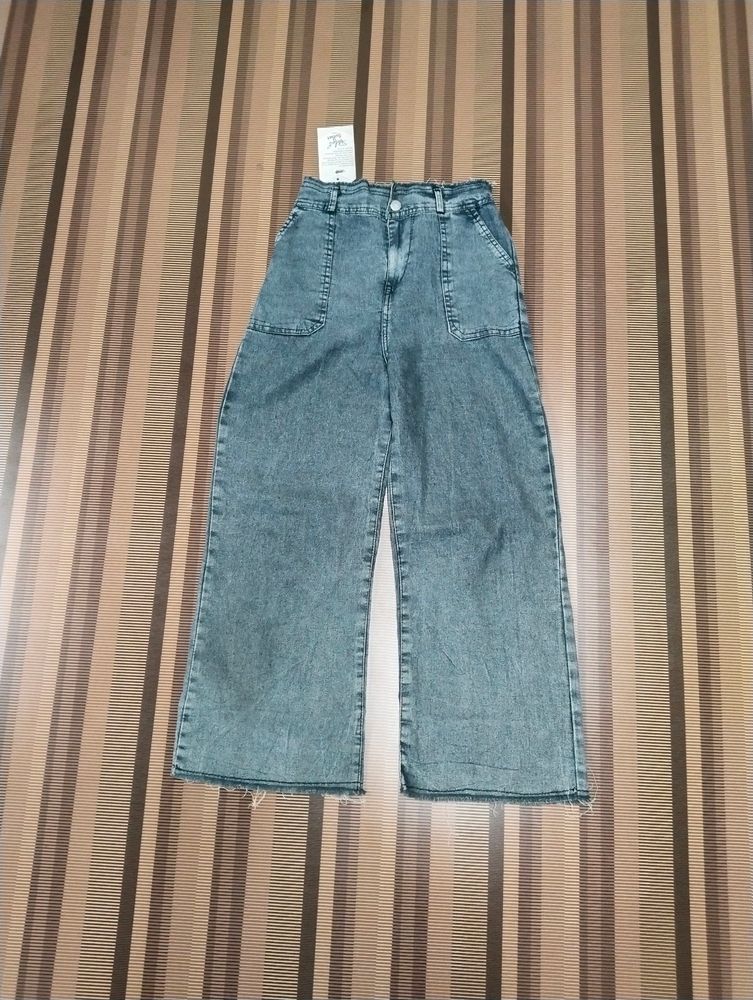 S-79 Size 32 Straight Fit Women Denim Jeans