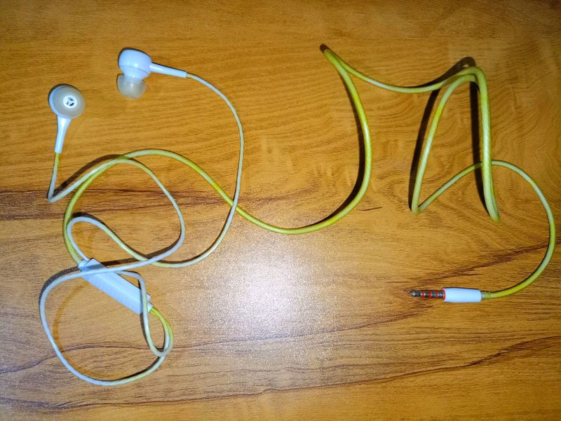 Earbuds