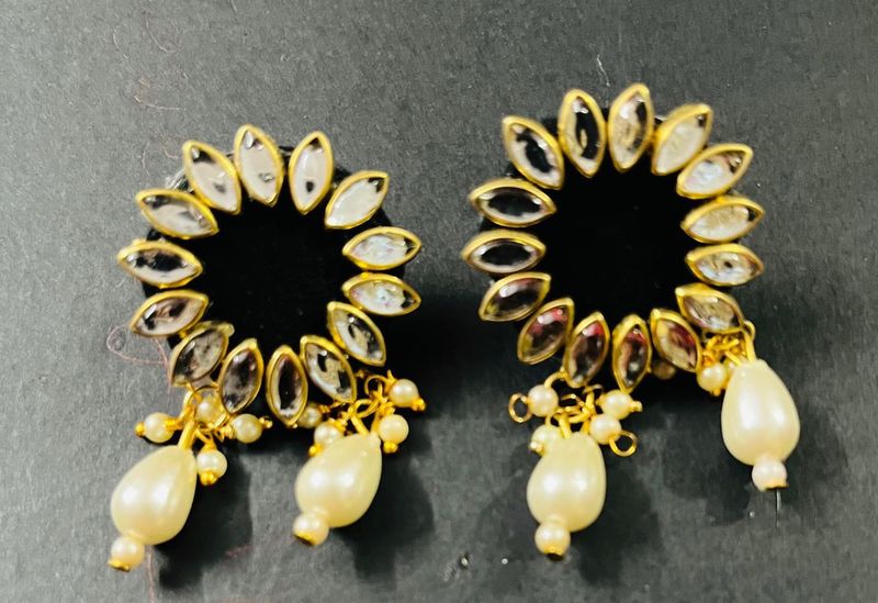 Fancy Party Wear Have Kunden Earrings