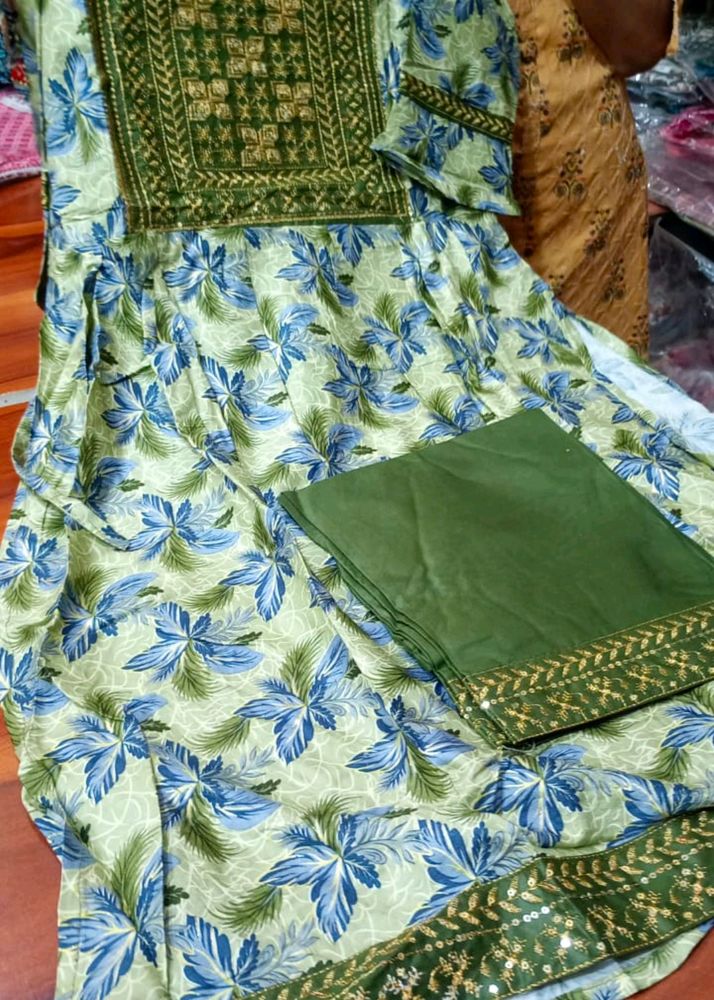 Long Frock New Kurti Pent Set Hai