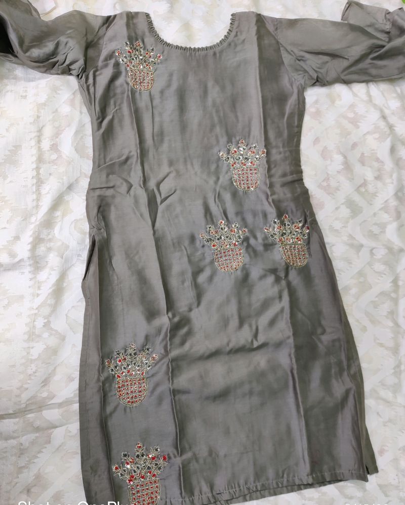 #Embroidery Kurti With Beautiful Neck And Sleeves