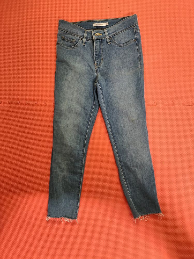 Levi's Blue Jeans (Women's)