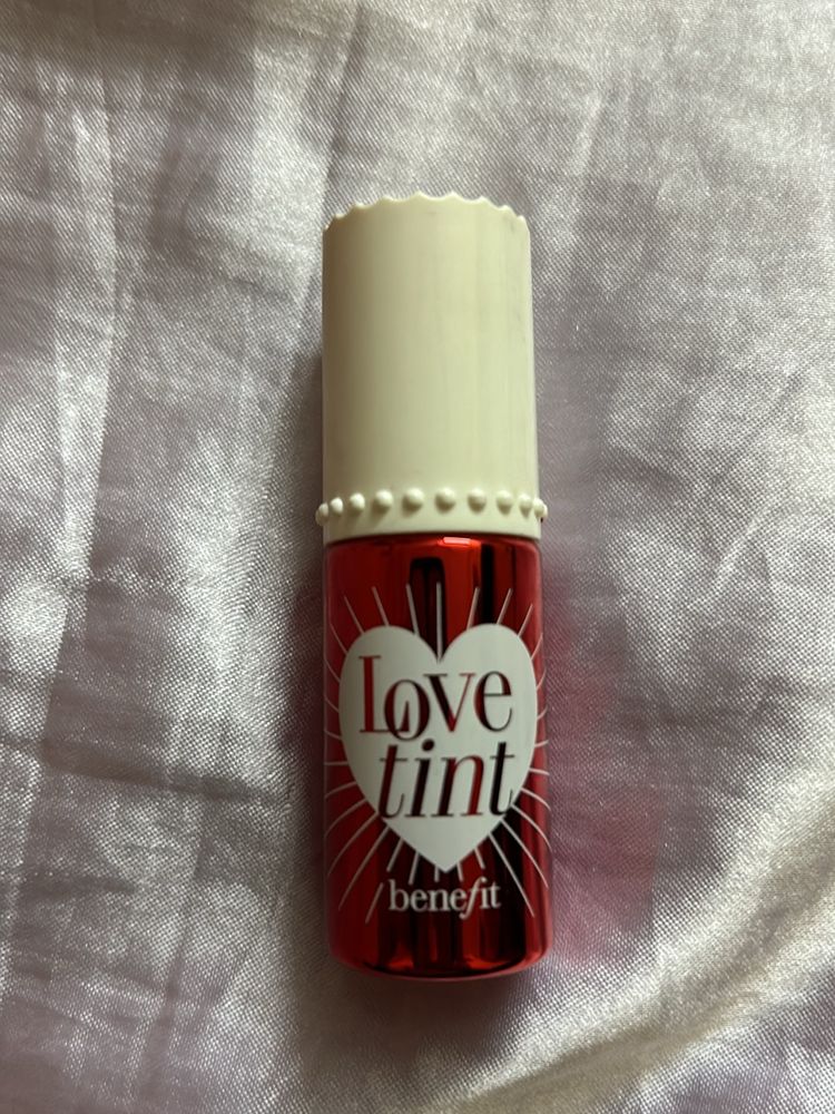 Benefit Love Tint