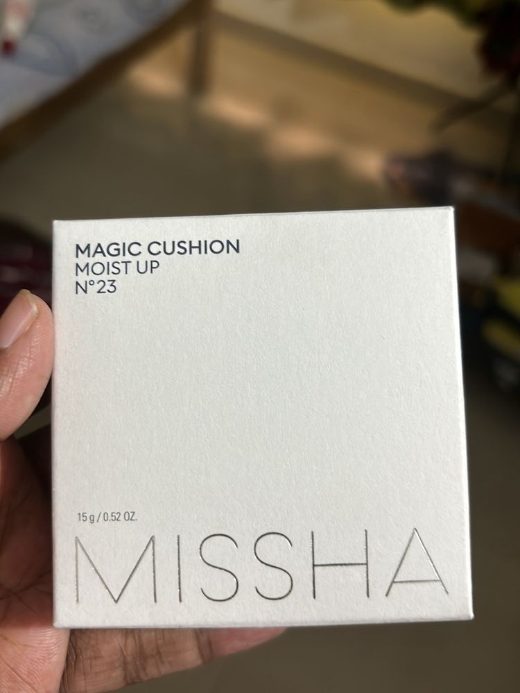 Misha Magic Cushion Foundation 23