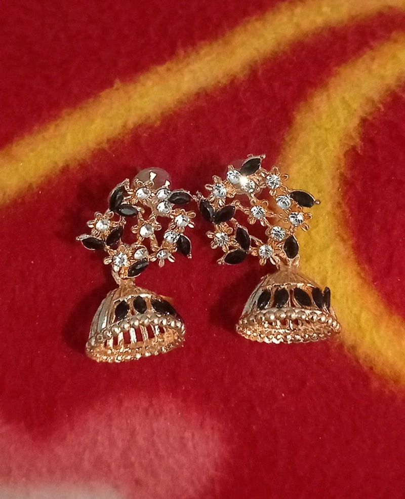 Rose Gold Jhumkas That Suits Any Ethnic Wear