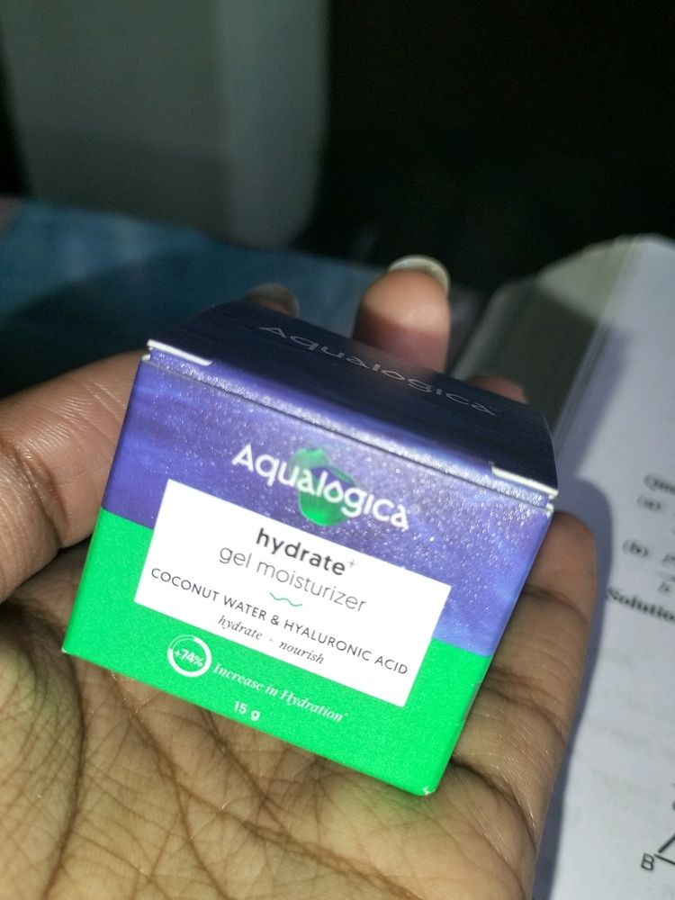 Aqualogica Hydrate+Gel Moisturizer