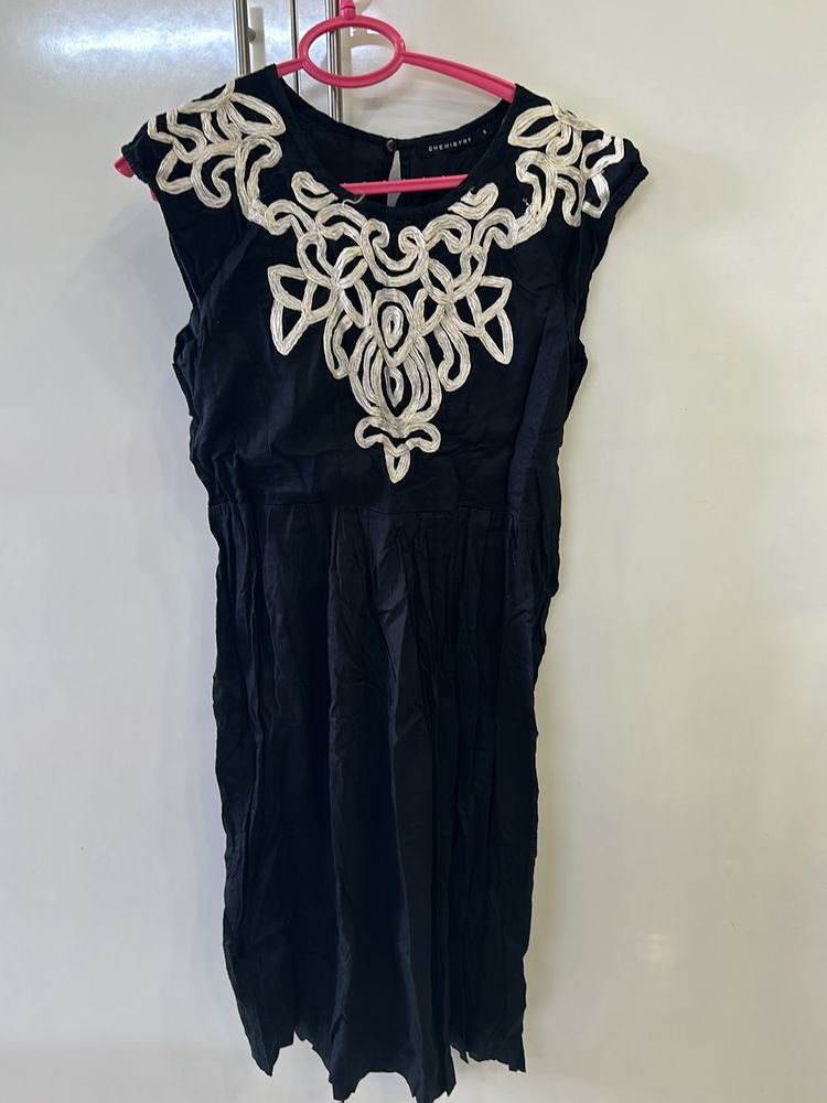 S Chemistry Black Dress With Embroidery