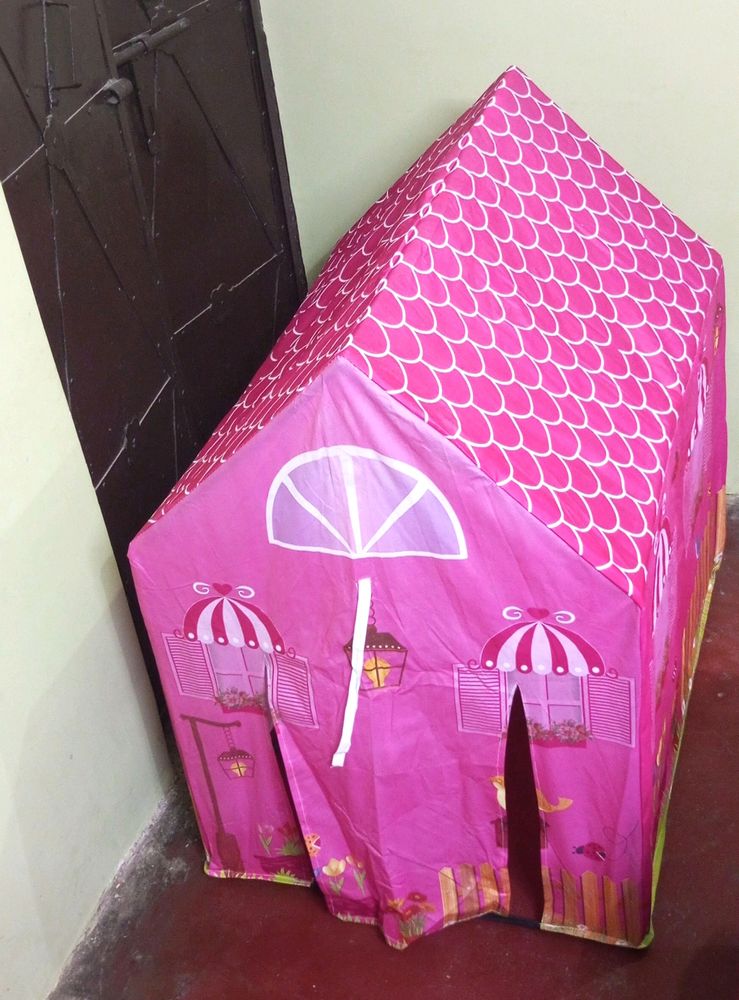 New/Unused Pink Princess Kids Play Tent House