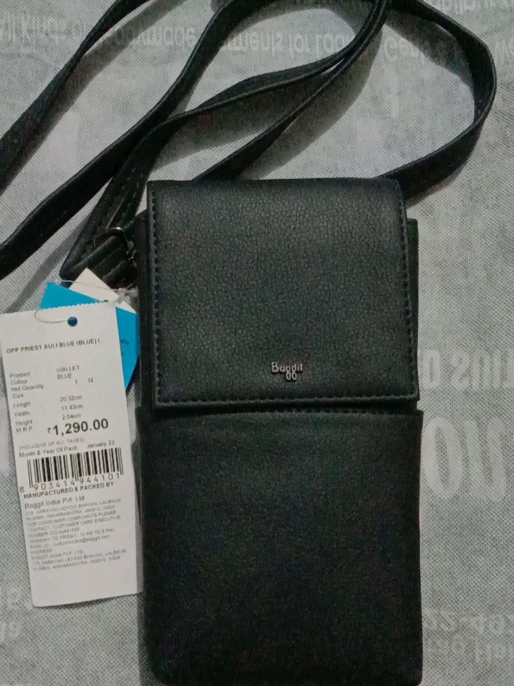 Mens Side Sling For Mobile Passport Card Etc