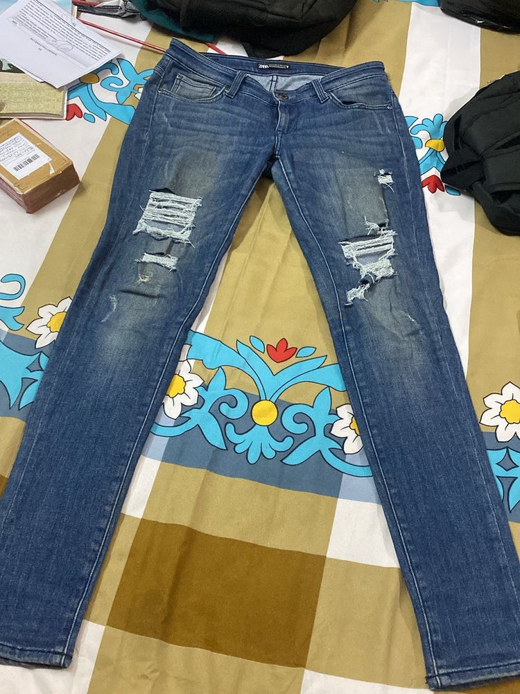 Zara Damage Jeans