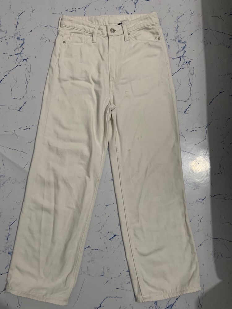 H&M Straight High Rise White Jean