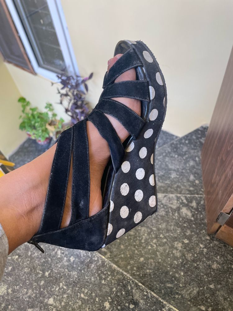 Black Heels With White Dots