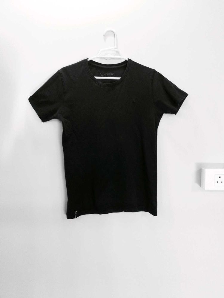 Men SLIM BLACK T-SHIRT