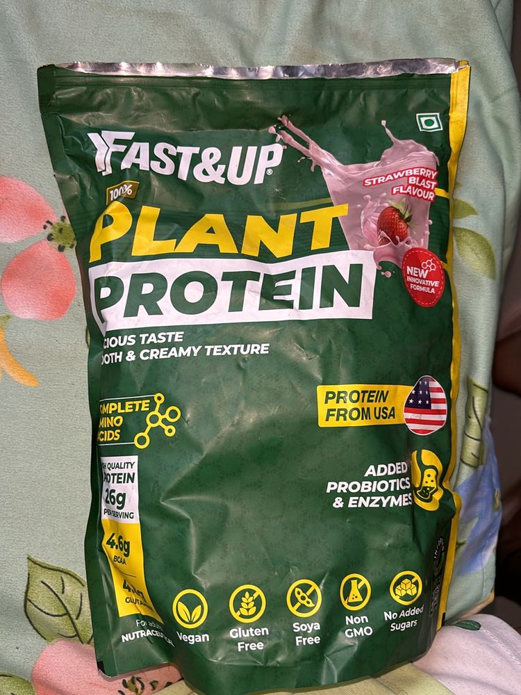 plant protein (strawberry flavour)