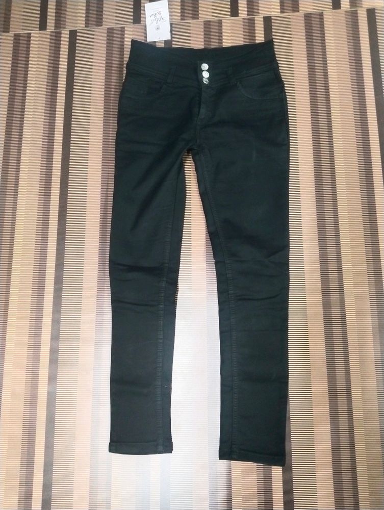 U-06 Size 30 Slim Fit Women Denim Jeans