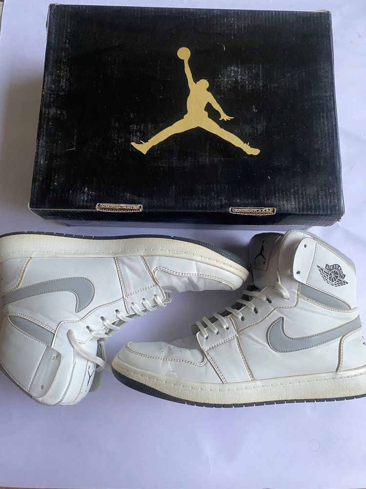 Nike Air Jordan 1 Neutral Grey