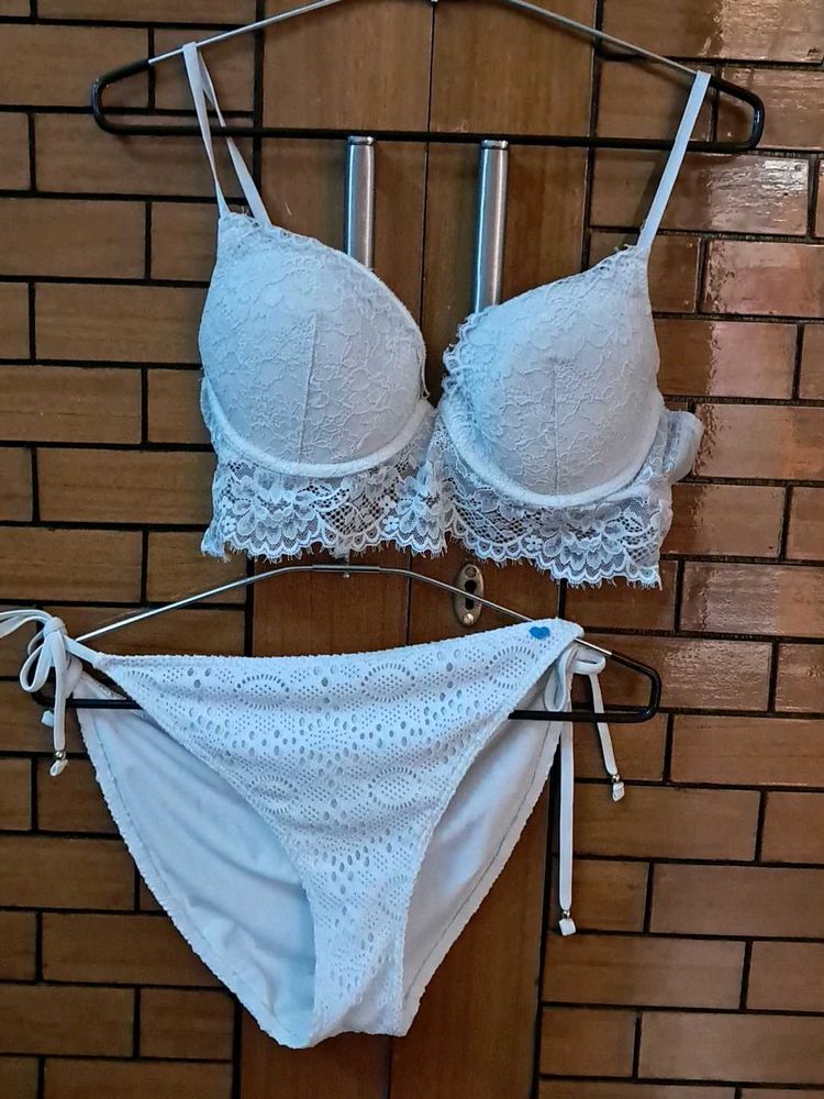 Combo Of Four Imported Fabric  Hnm  Bra N Panty