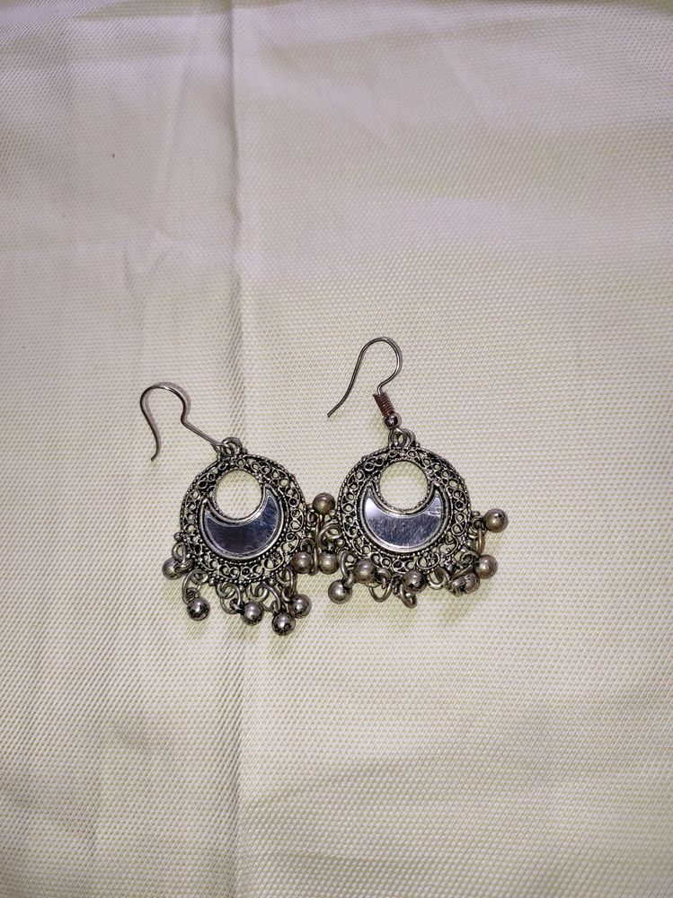 Earings