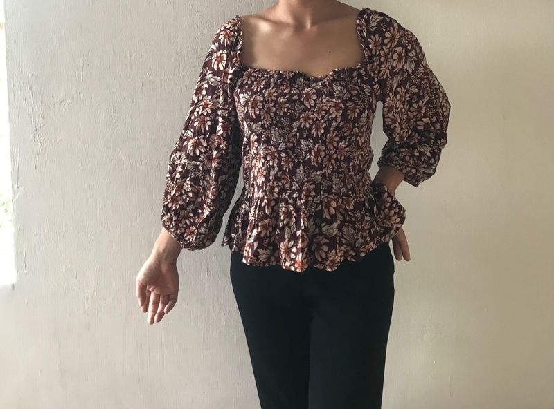 Women’s  Peasant Tops