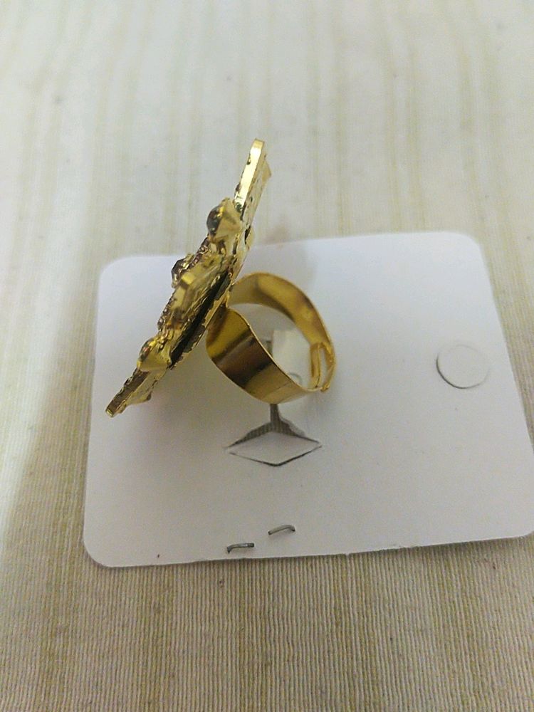 Big Beautiful Gold And Nug Studded Ring