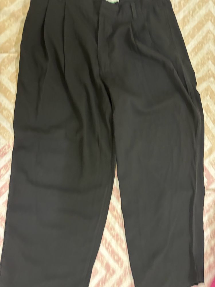 Black Trousers (XL)