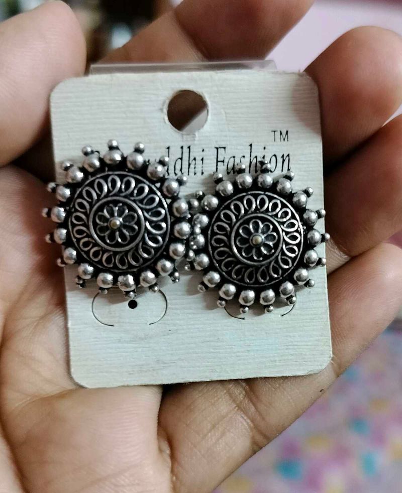 Cute Earings and Studs