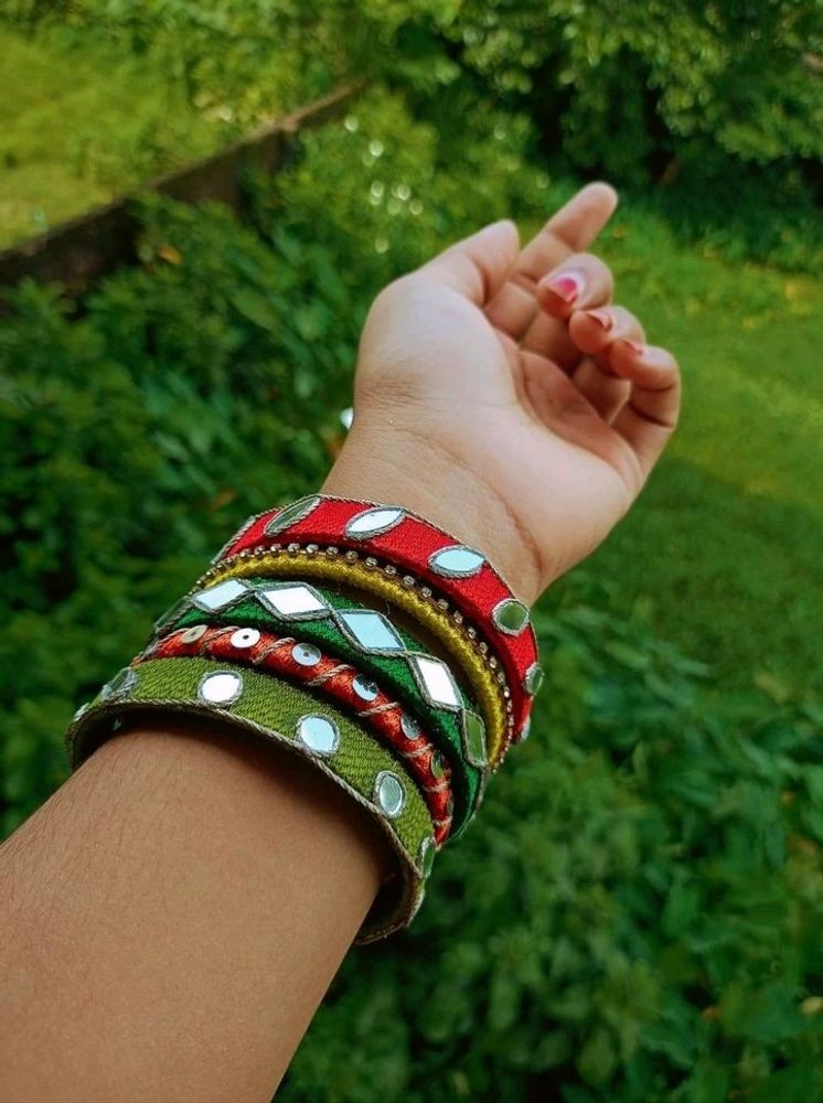 Green Red Mirror Work Bangles 💚❤️