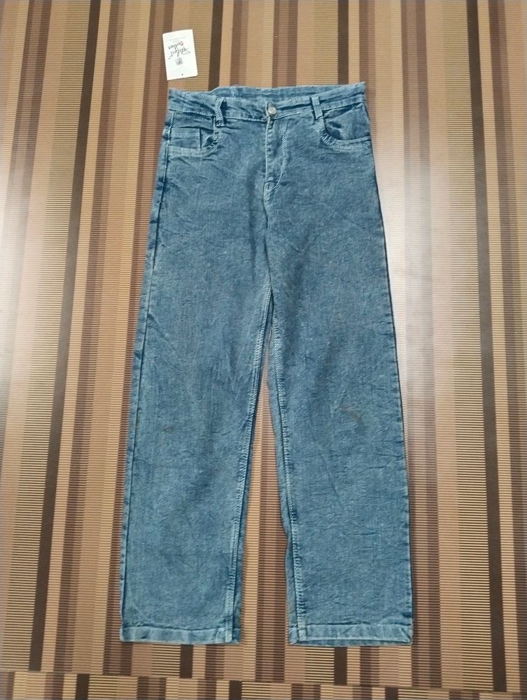 V-12 Size-30 Straight Women Denim Jeans