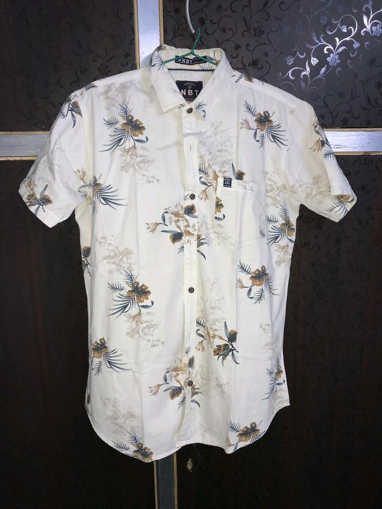 Printed Half Sleeve Shirt Like New