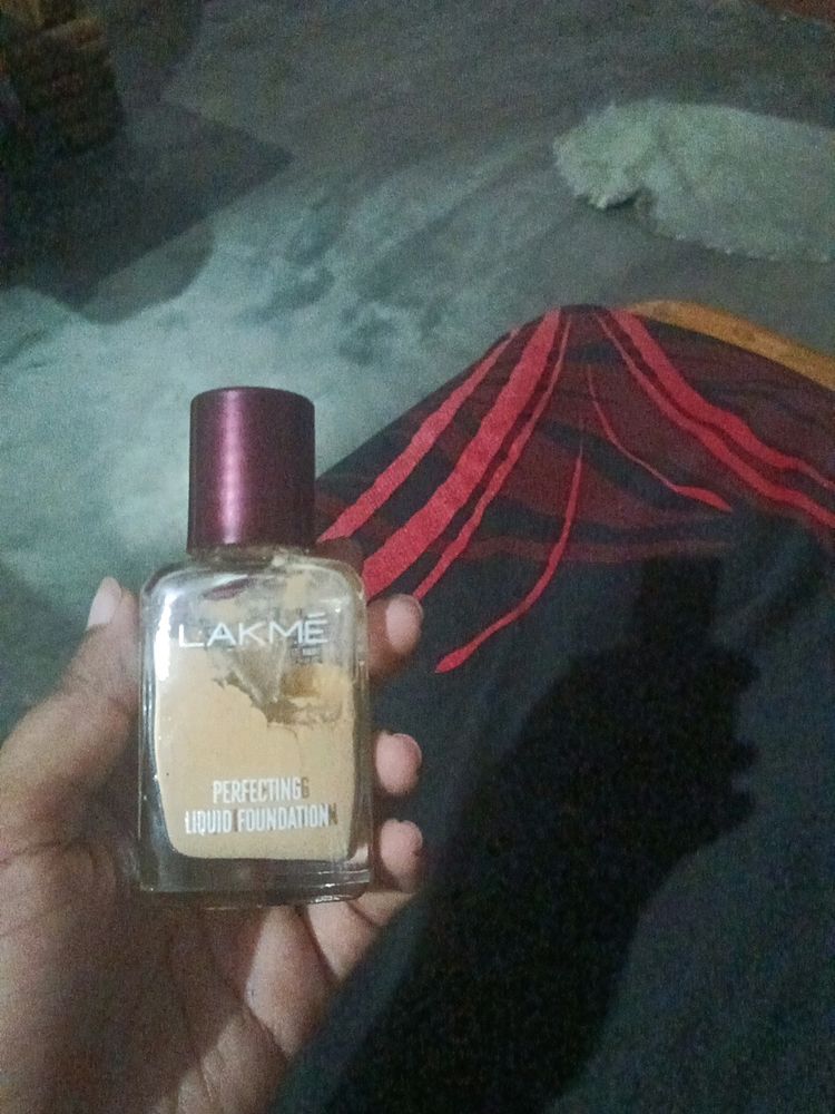 Lakme Foundation Shade Natural Marble