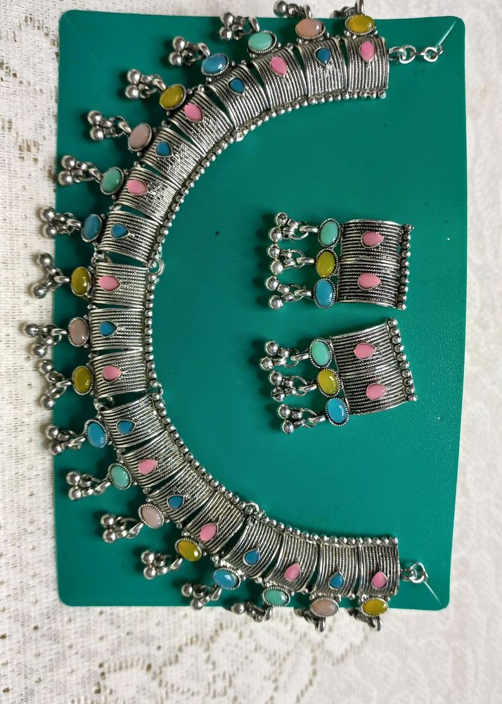 Multi Color NECKLACE