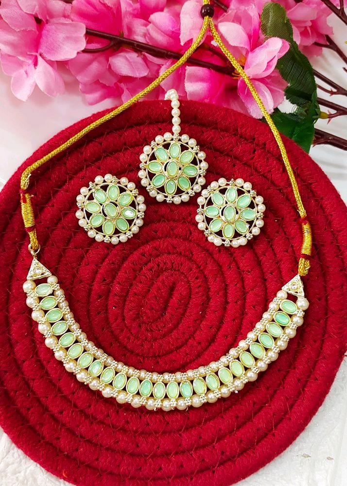 Pastel Green Kundan Choker Set