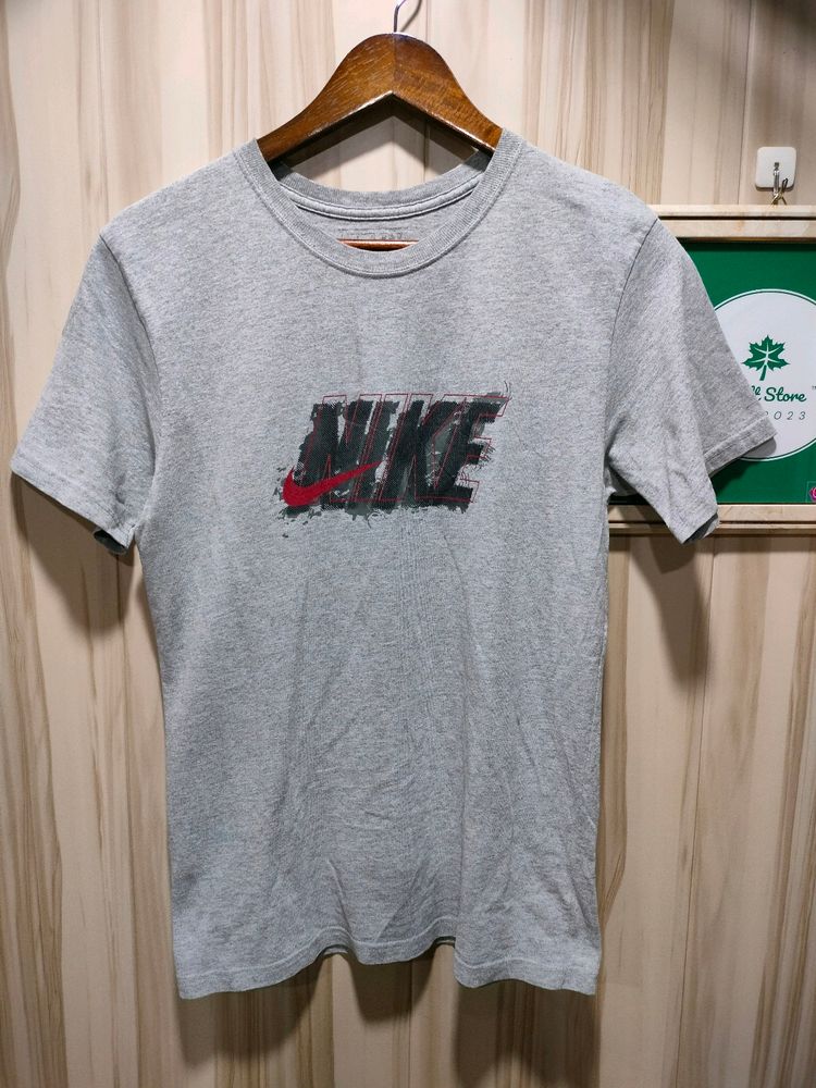 Nike Grey Big Logo T-Shirt