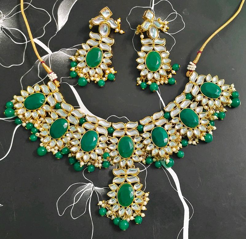 Beautiful Artificial Necklace Set