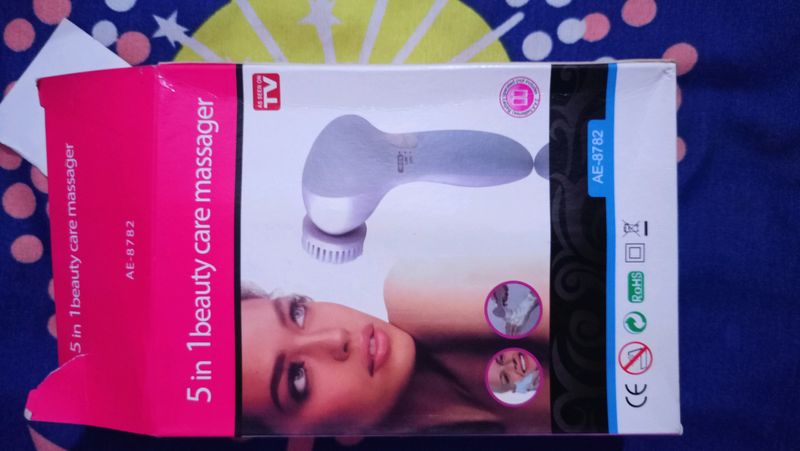 New Face Massagers With 5 Brush