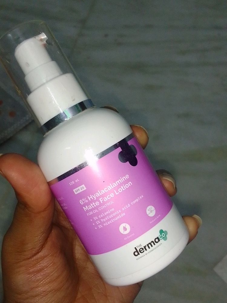 The Derma Co Hyalacalamine Matte Face Lotion 120ml